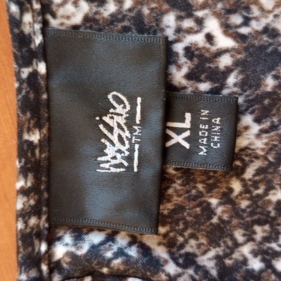 Mossimo by Target 2016 Ladies High Low Bell Sleeve Blouse Size:XL Black&White - Picture 9 of 12